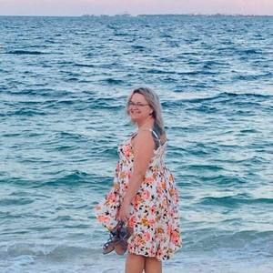 Meet your Posher, Cassie